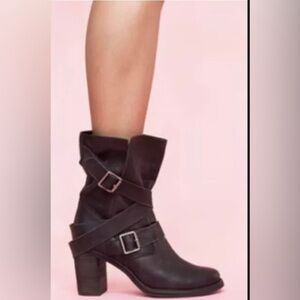 Jeffrey Campbell Ibiza Black Pebble Leather France Wrap Strap Boots Size 8 goth